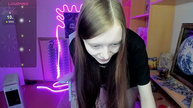 Snapshot of AliceHaris chatting on November 23, 3:17 am AliceHaris online show from November 23, 3:17 am