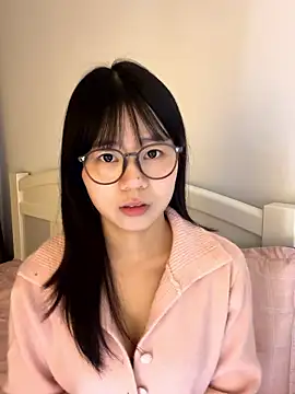 Ella-A9 online show from October 22, 2:17 pm