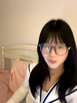 Ella-A9 online show from November 17, 3:07 pm