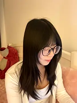 Ella-A9 online show from December 2, 3:18 pm