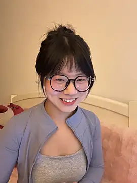 Ella-A9 online show from December 17, 4:02 pm