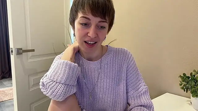 daniellia  online show from January 16, 9:35 am