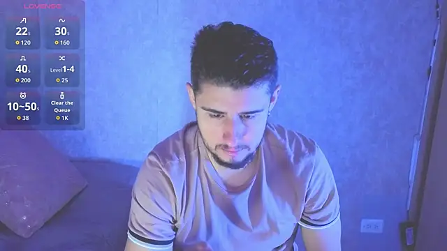 Snapshot of ryan_evanss chatting on September 9, 12:48 pm ryan evanss online show from September 9, 12:48 pm