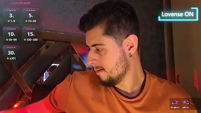 Snapshot of ryan_evanss chatting on September 12, 2:50 pm ryan evanss online show from September 12, 2:50 pm