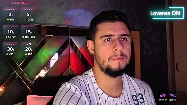 Snapshot of ryan_evanss chatting on September 13, 12:49 pm ryan evanss online show from September 13, 12:49 pm