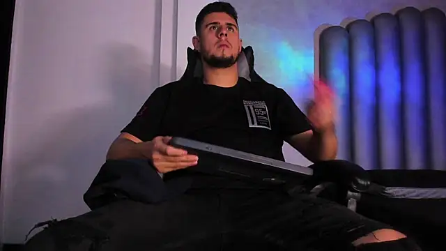 Snapshot of ryan_evanss chatting on September 21, 4:58 am ryan evanss online show from September 21, 4:58 am