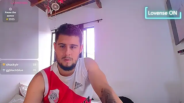 Snapshot of ryan_evanss chatting on November 9, 2:59 pm ryan evanss online show from November 9, 2:59 pm