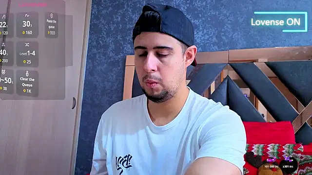 Snapshot of ryan_evanss chatting on November 21, 12:37 pm ryan evanss online show from November 21, 12:37 pm