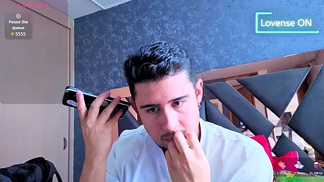 Snapshot of ryan_evanss chatting on November 22, 3:11 pm ryan evanss online show from November 22, 3:11 pm