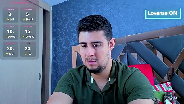 Snapshot of ryan_evanss chatting on November 24, 1:33 pm ryan evanss online show from November 24, 1:33 pm