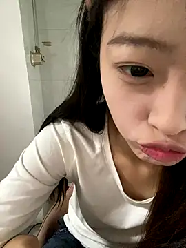 MengMeng0515 online show from November 15, 8:55 am