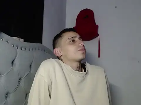 Snapshot of xalejo_max chatting on October 13, 8:20 pm xalejo max online show from October 13, 8:20 pm