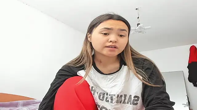 saika blush online show from February 4, 5:02 am