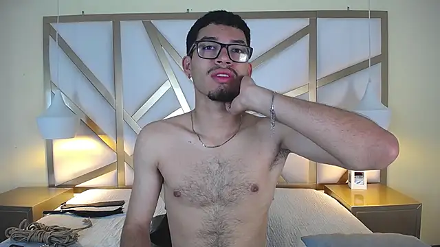 Snapshot of Jaxon_Carter chatting on September 8, 9:47 pm Jaxon Carter online show from September 8, 9:47 pm