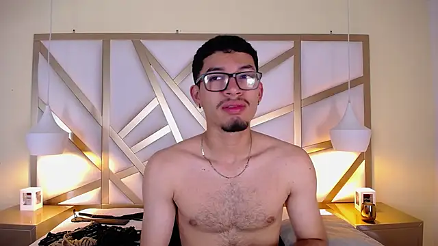 Snapshot of Jaxon_Carter chatting on September 22, 9:17 pm Jaxon Carter online show from September 22, 9:17 pm