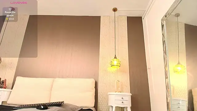 Tiifany Baker online show from December 22, 7:55 pm