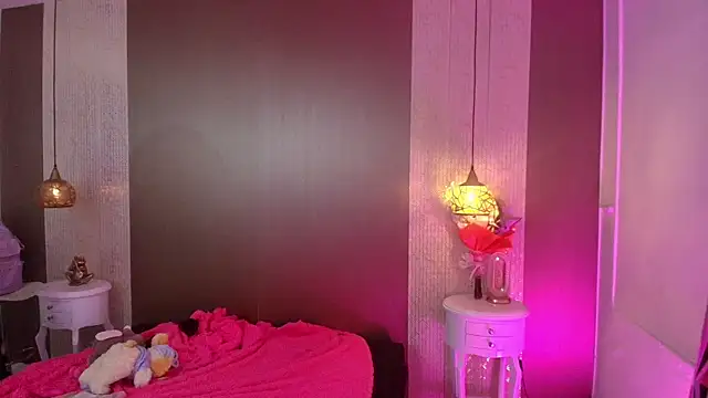 Tiifany Baker online show from June 4, 11:27 am