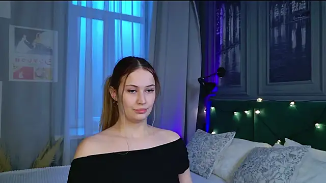 Snapshot of Sofii_Ly chatting on November 17, 6:19 am Sofii Ly online show from November 17, 6:19 am