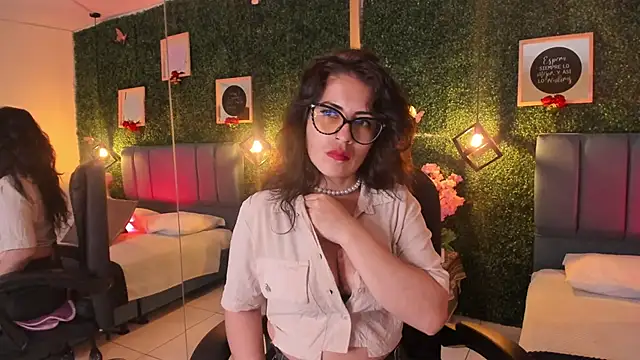 Linagh  online show from October 1, 1:06 pm