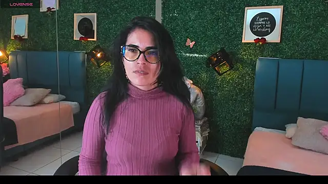 Linagh  online show from November 3, 12:06 pm