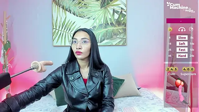 Snapshot of lucyy_liiuu chatting on October 20, 12:38 pm lucyy liiuu online show from October 20, 12:38 pm