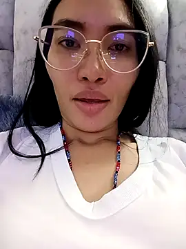 Snapshot of lucyy_liiuu chatting on November 23, 11:15 pm lucyy liiuu online show from November 23, 11:15 pm