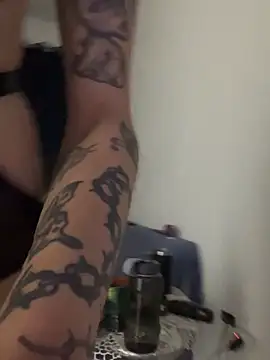 Snapshot of virtualgirlbr chatting on October 19, 1:28 am virtualgirlbr online show from October 19, 1:28 am