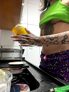 Snapshot of virtualgirlbr chatting on December 3, 5:22 pm virtualgirlbr online show from December 3, 5:22 pm