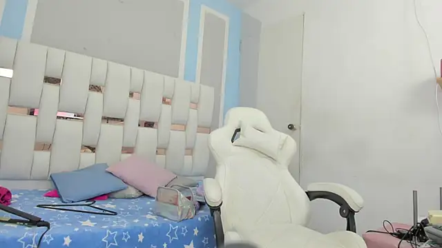 marsmith1 online show from September 23, 3:31 am