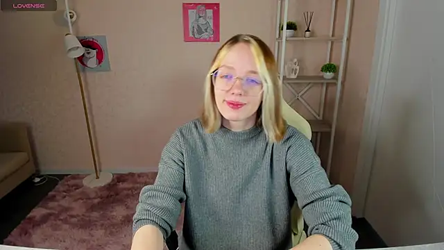 Snapshot of R0cket_bunny chatting on October 4, 1:03 am R0cket bunny online show from October 4, 1:03 am