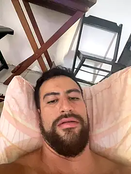 Snapshot of Wellington0490 chatting on December 19, 6:48 pm Wellington0490 online show from December 19, 6:48 pm