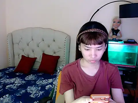 ShantalFoxxy  online show from February 17, 5:04 am