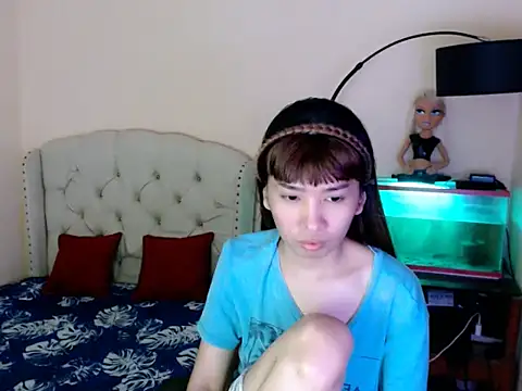 ShantalFoxxy  online show from February 18, 2:35 pm