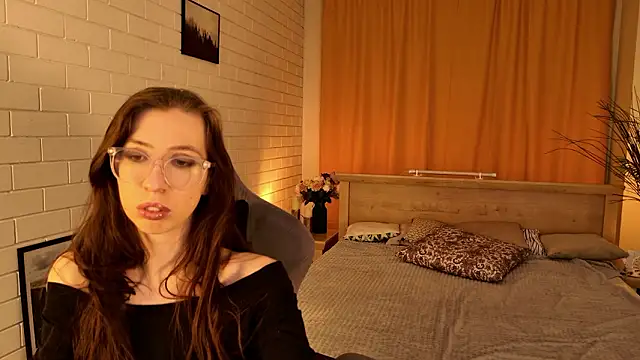 CareyJonas online show from March 4, 5:30 pm