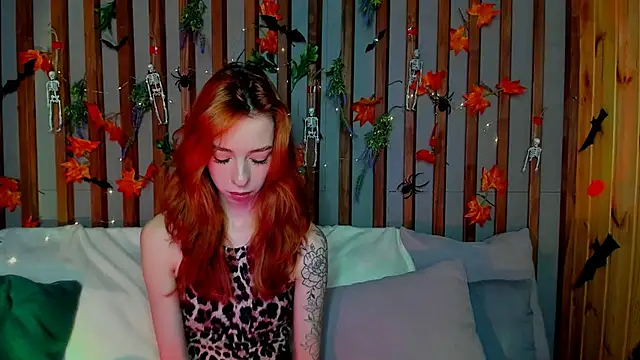 Lori Williams online show from October 30, 12:56 am