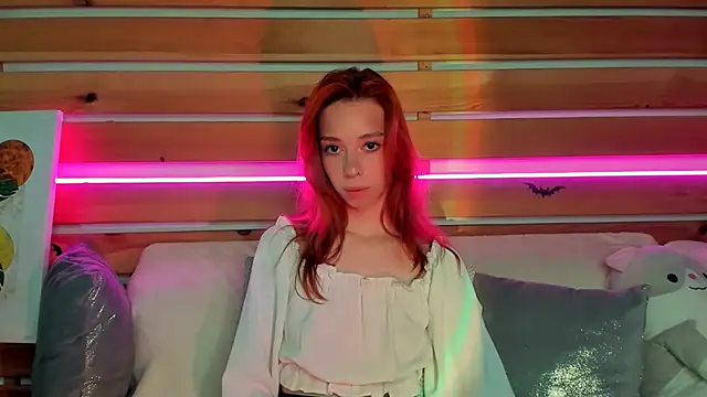 Lori Williams online show from November 11, 12:54 am