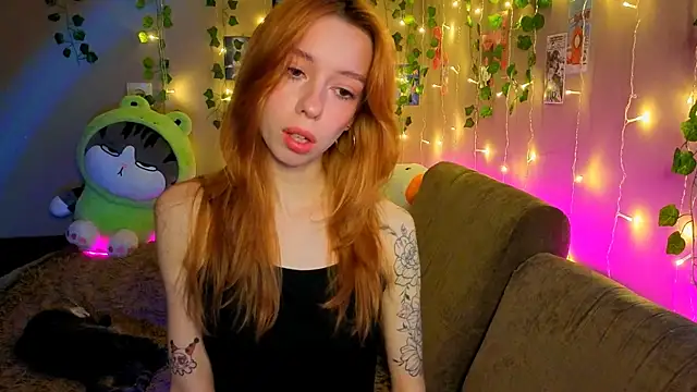 Lori Williams online show from February 16, 3:46 am