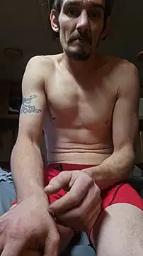 Snapshot of mike42088 chatting on December 3, 1:09 pm mike42088 online show from December 3, 1:09 pm