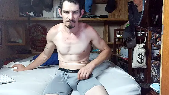 Snapshot of mike42088 chatting on July 1, 3:30 am mike42088 online show from July 1, 3:30 am