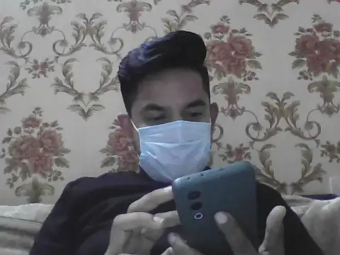 Snapshot of NIVAN_7251 chatting on November 15, 5:42 pm NIVAN 7251 online show from November 15, 5:42 pm