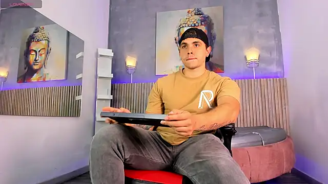 Snapshot of Liam_walk_ chatting on September 21, 8:10 pm Liam walk online show from September 21, 8:10 pm