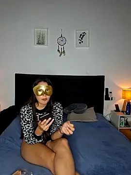 Snapshot of Mar_Linn chatting on November 8, 1:06 am Mar Linn online show from November 8, 1:06 am