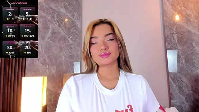 Emma hunter  online show from December 3, 4:20 am