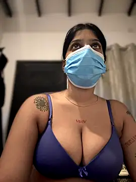 Snapshot of Saza_lklx chatting on September 21, 1:57 pm Saza lklx online show from September 21, 1:57 pm