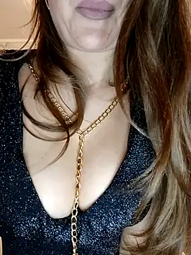 Viola3102 online show from March 3, 9:10 pm