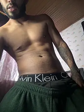 TU-MORENOO online show from September 18, 5:15 pm