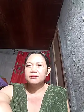 Everleigh mom online show from November 1, 8:22 pm