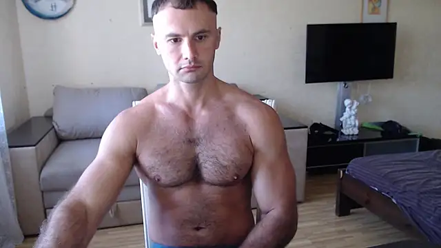 Snapshot of muscle_uncut chatting on September 19, 7:10 am muscle uncut online show from September 19, 7:10 am