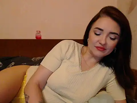 Veronica-Luxs online show from November 12, 6:58 am