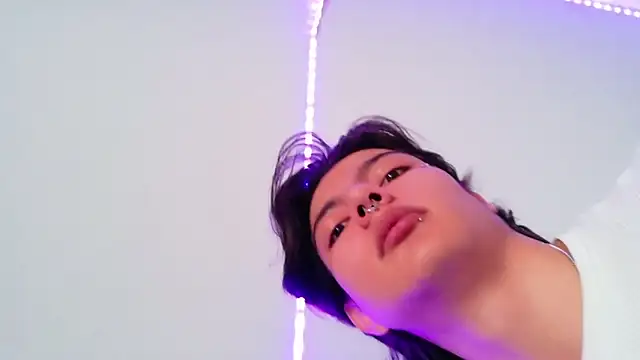 alandelrey57 online show from April 12, 1:05 pm